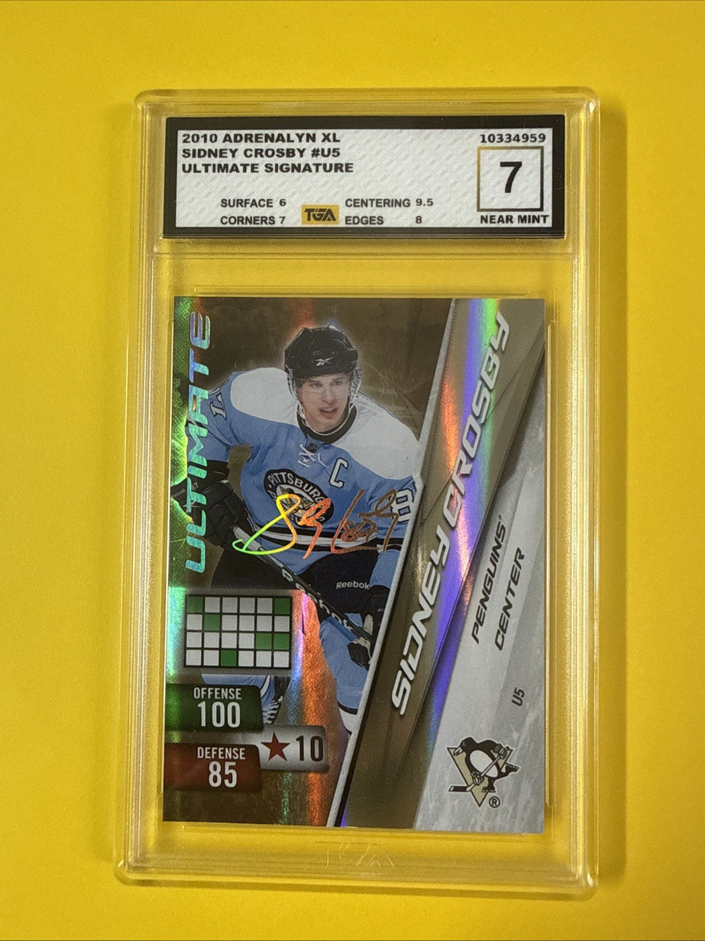 Sidney Crosby 2010 Adrenalyn Ultimate Signature Card Graded 7 - front