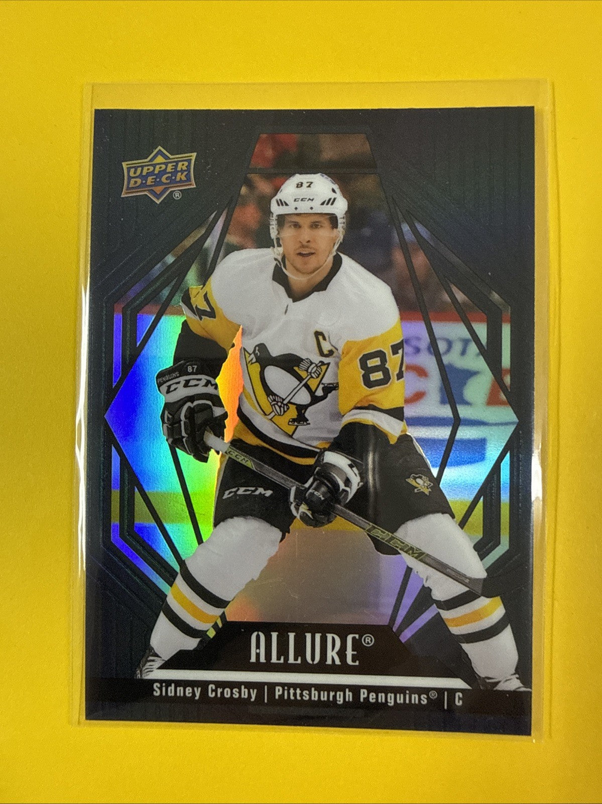 Sidney Crosby 2022/23 UD Allure Black Rainbow Card - front