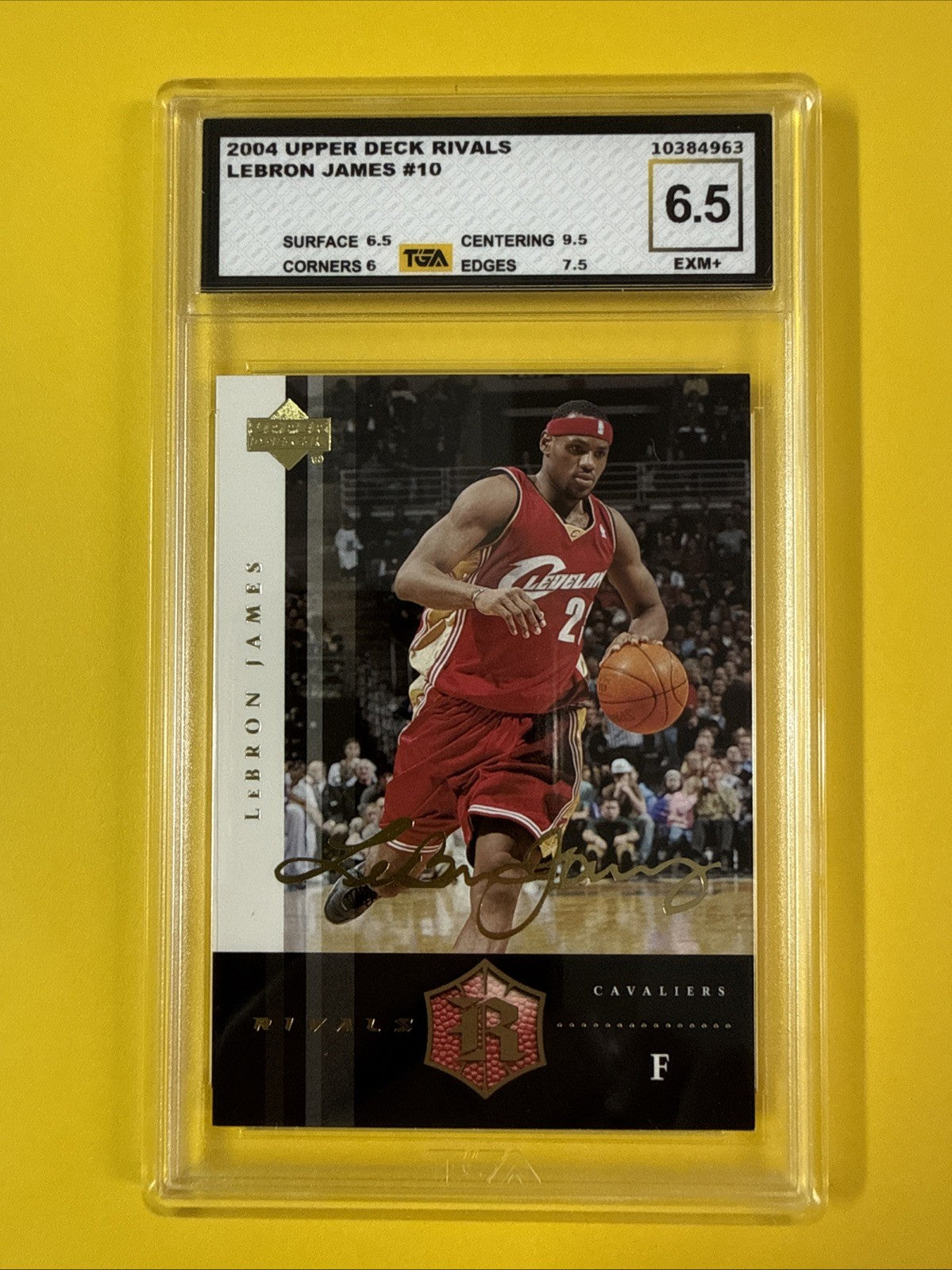 LeBron James 2004 UD Rivals Gold Autograph Facsimile Card Graded 6.5 - front