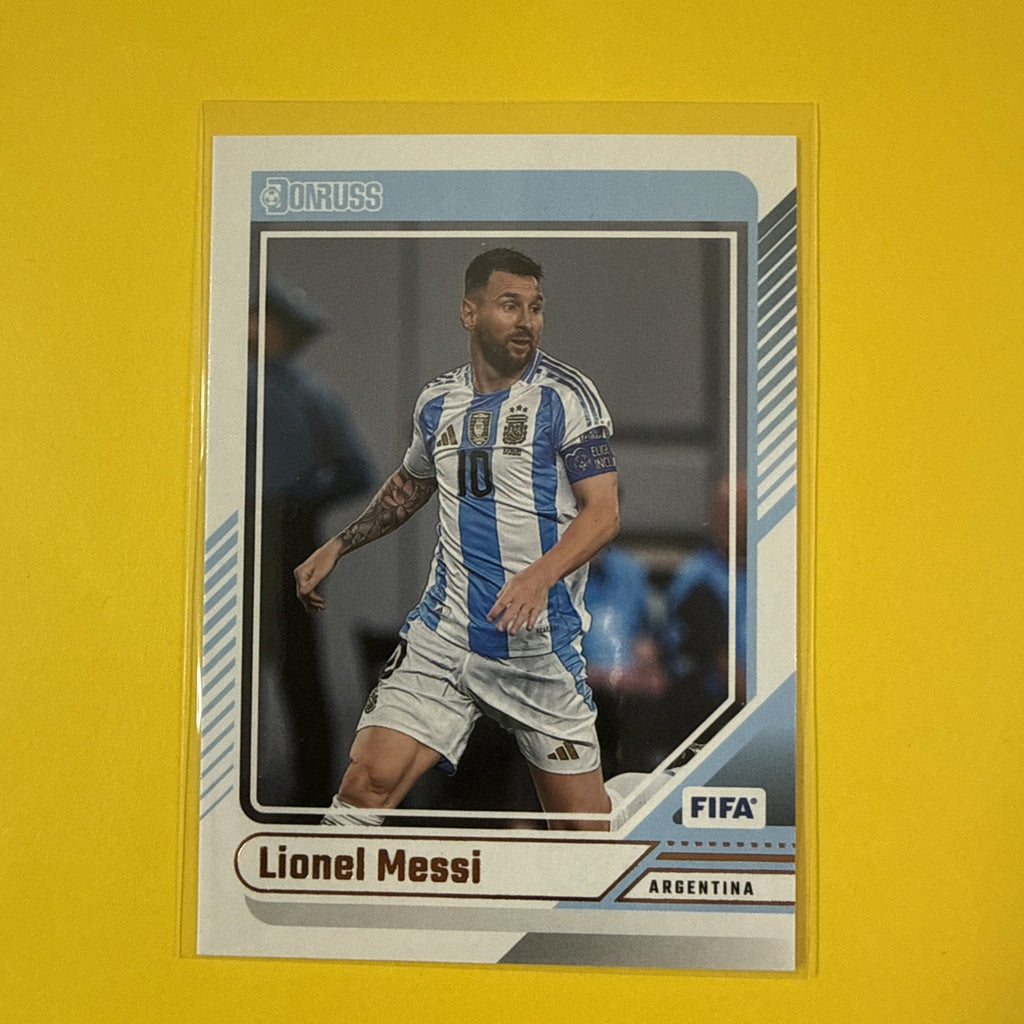 Lionel Messi 2024/25 Panini Donruss Card - front