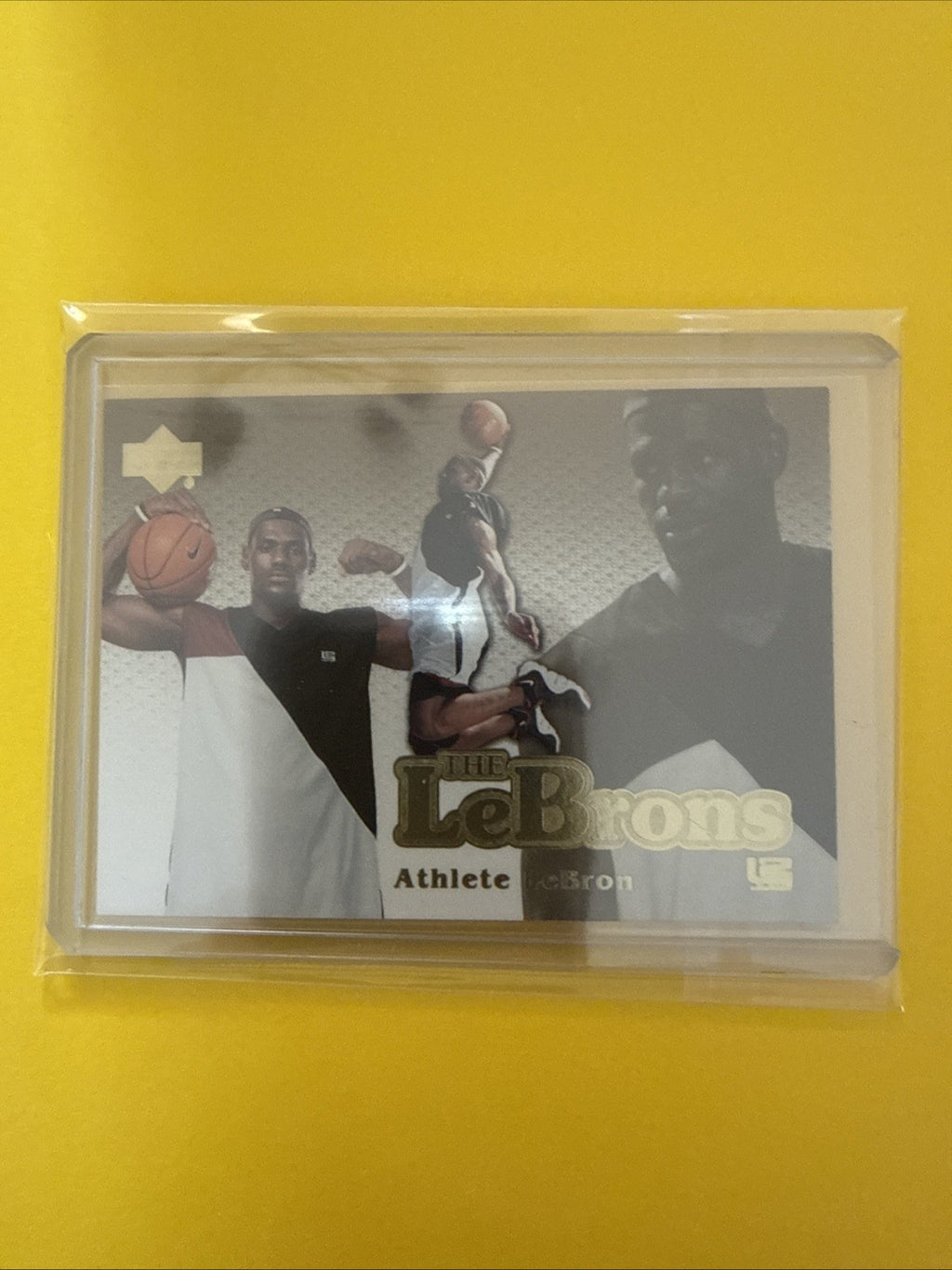 LeBron James 2006 Card - front