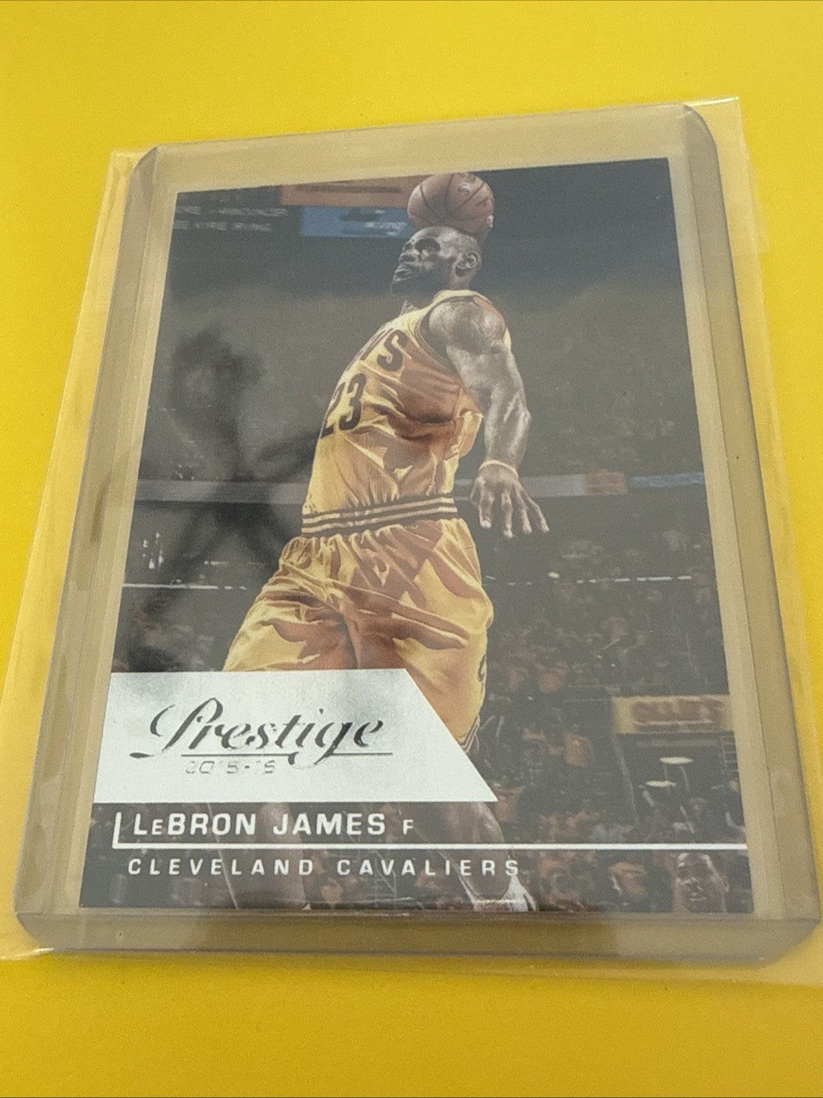 LeBron James 2015/16 Card - front
