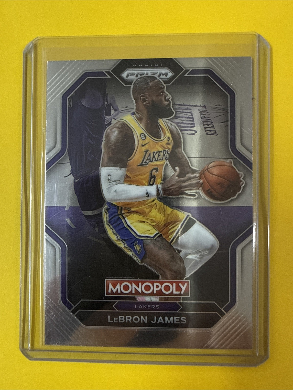 LeBron James 2022/23 Panini Prizm Card - front