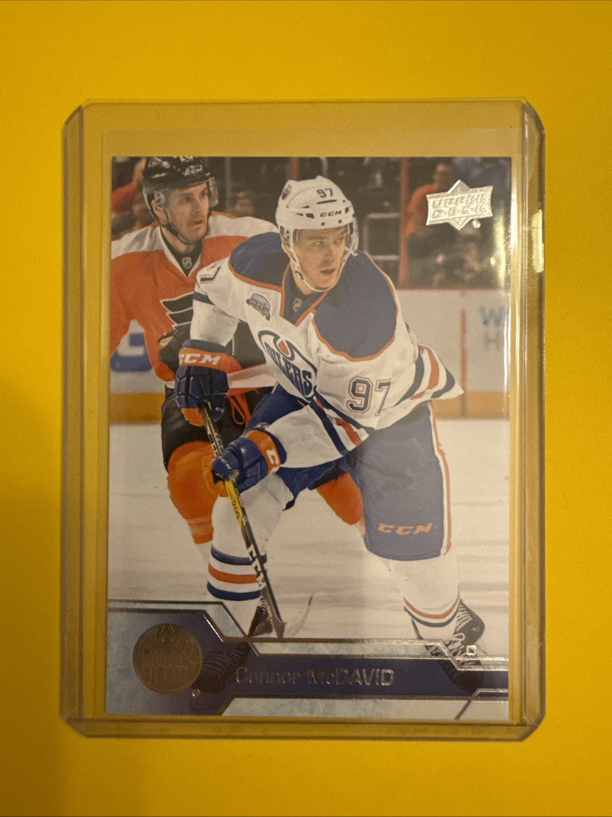 Connor McDavid 2016/17 UD Series One 2nd Year Card - front