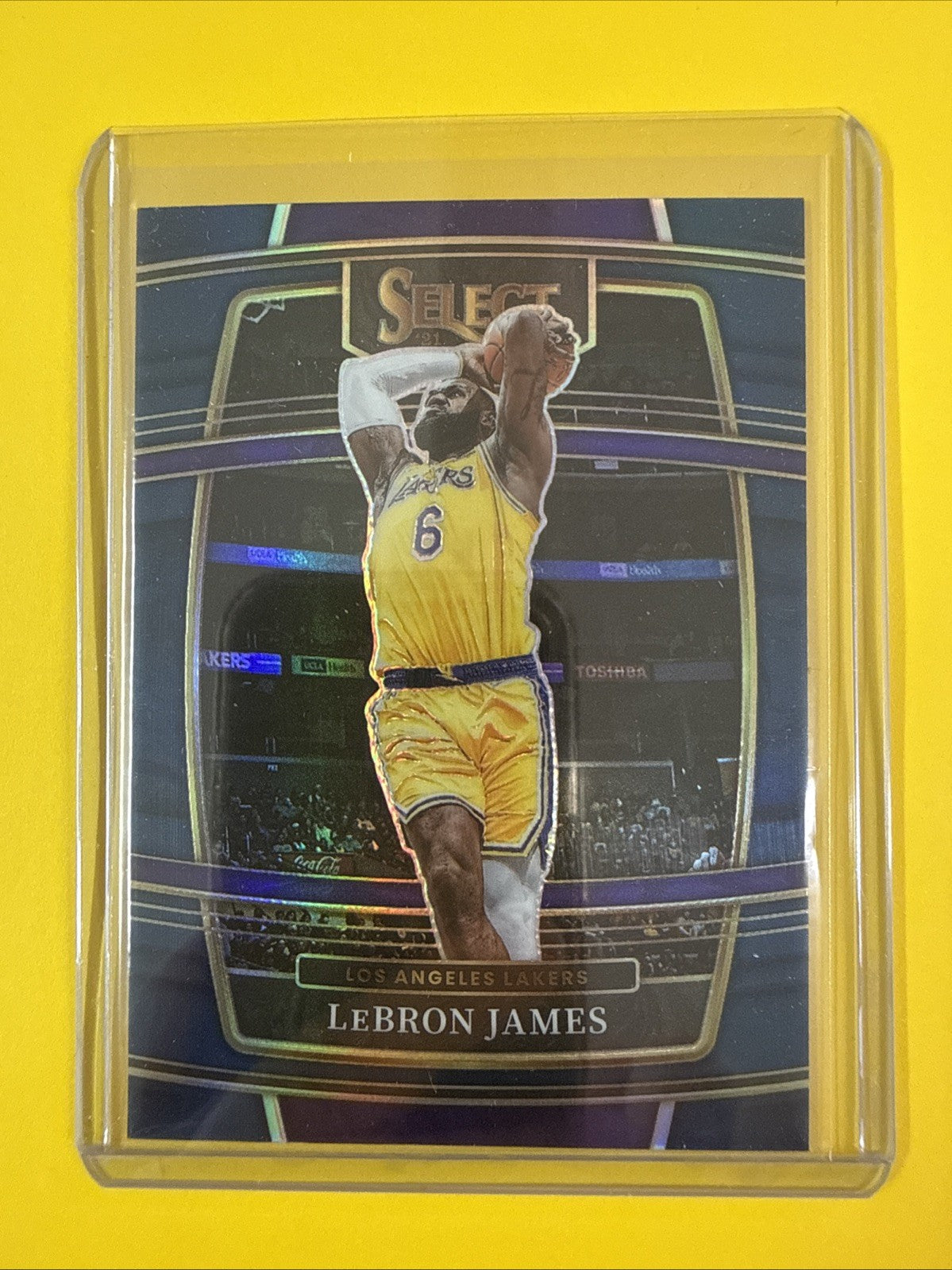 LeBron James 2021/22 Panini Select Chrome Blue Card - front