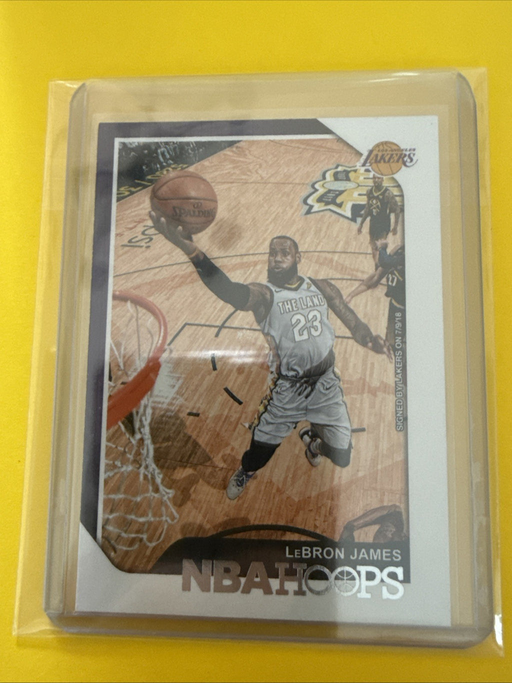 LeBron James 2018/19 Card - front