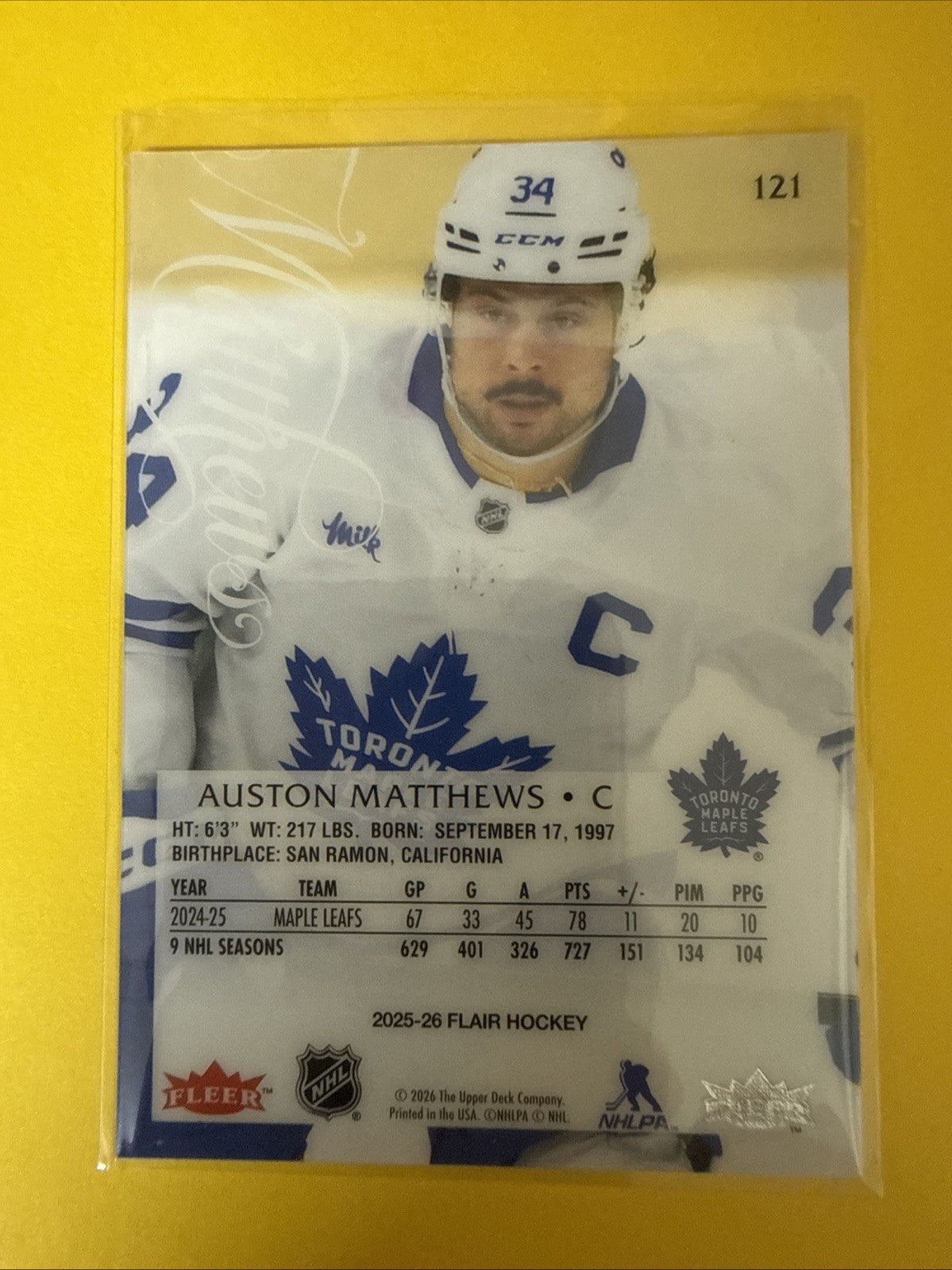 Auston Matthews . 2025/26 UD Flair Card - back