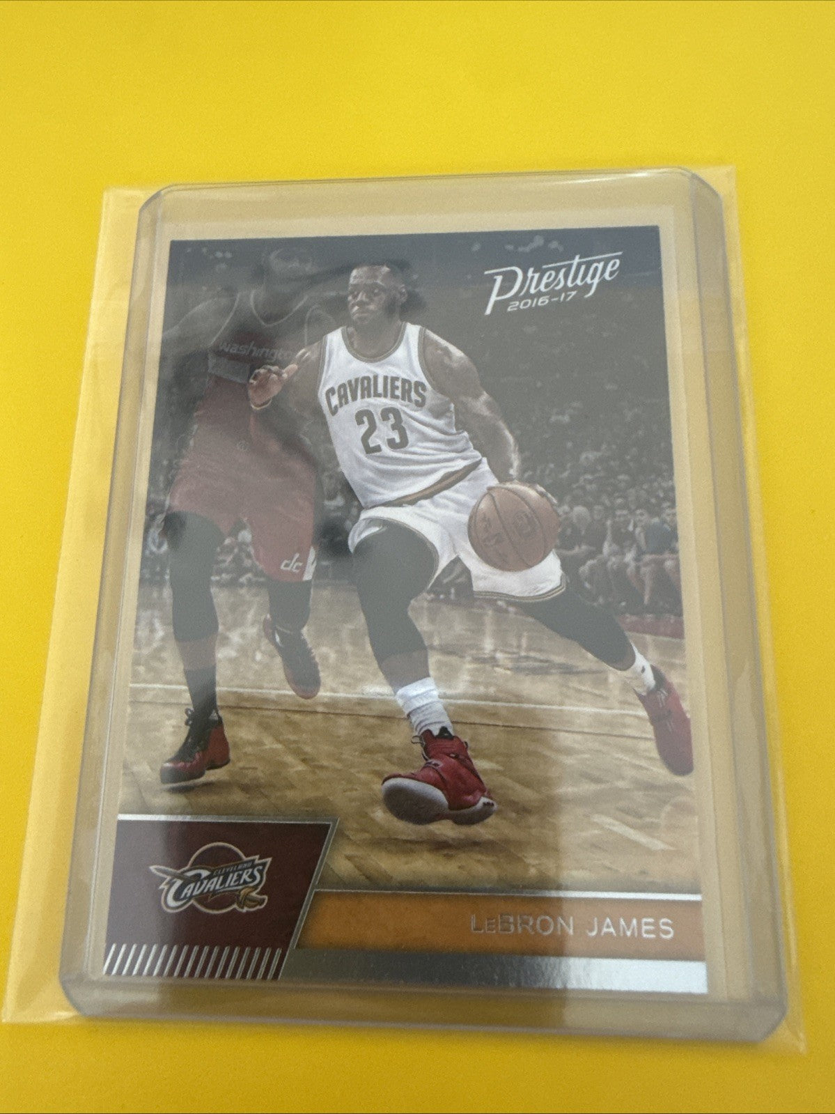 LeBron James 2016/17 Card - front