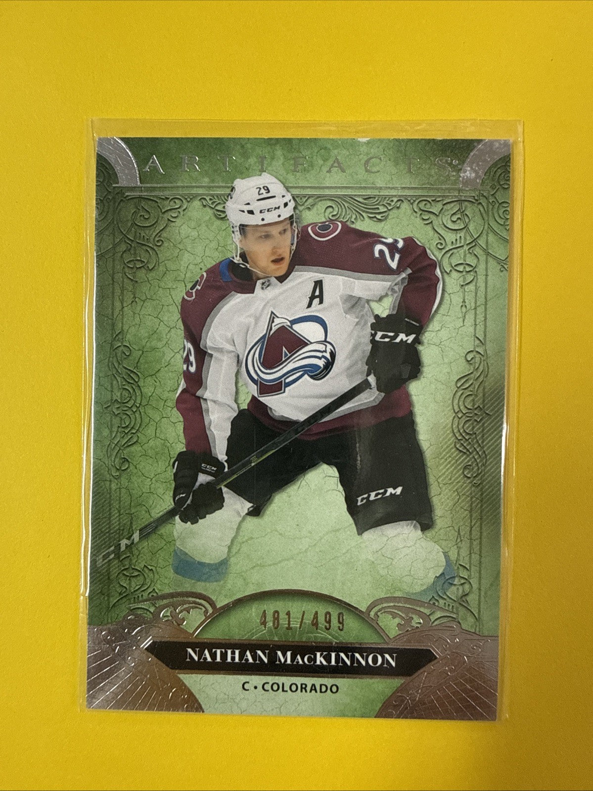 Nathan MacKinnon 2020/21 Artifacts Card Green 481/499 - front
