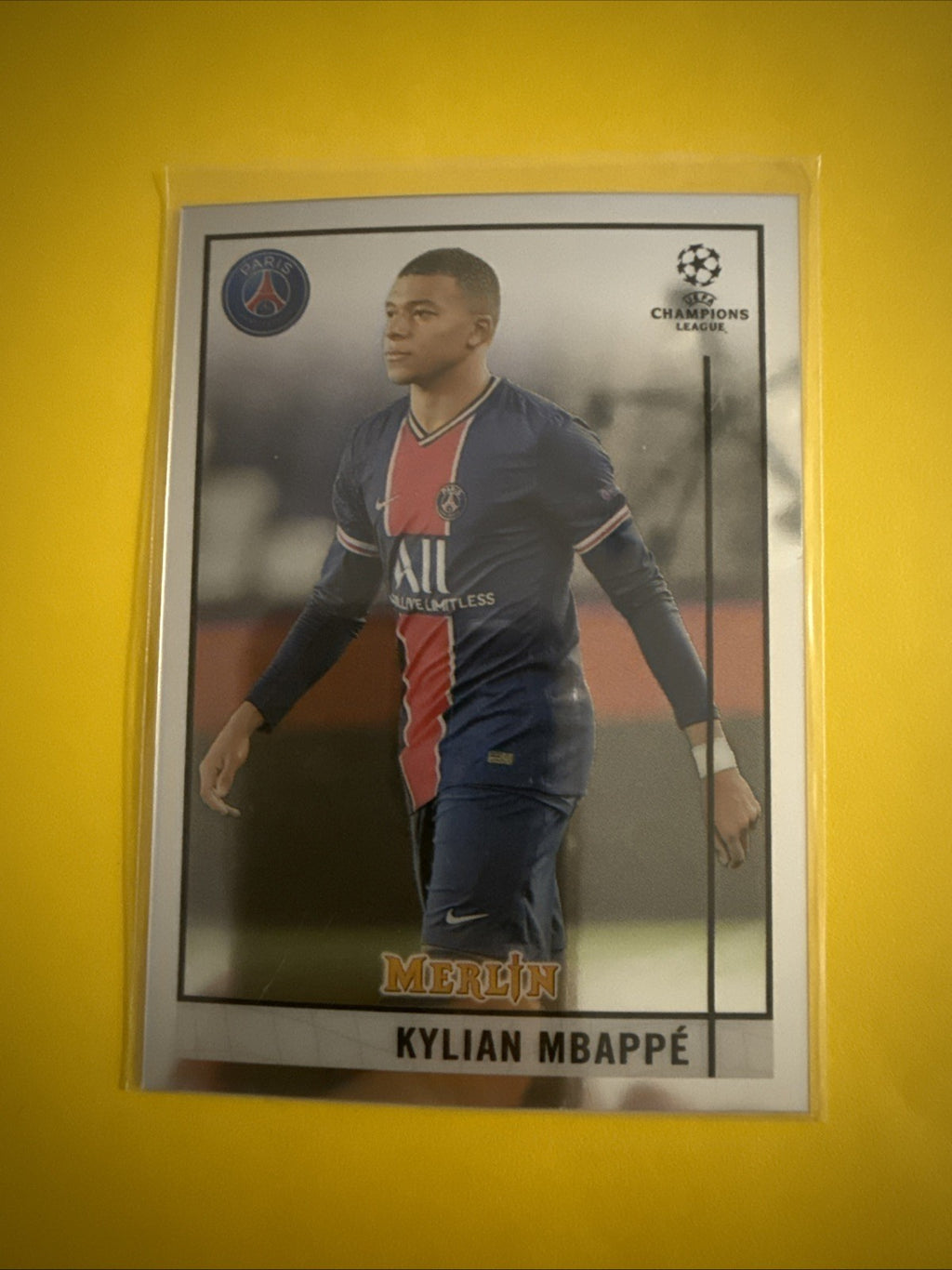 Kylian Mbappé 2021 Topps Chrome Merlin Soccer Card - front