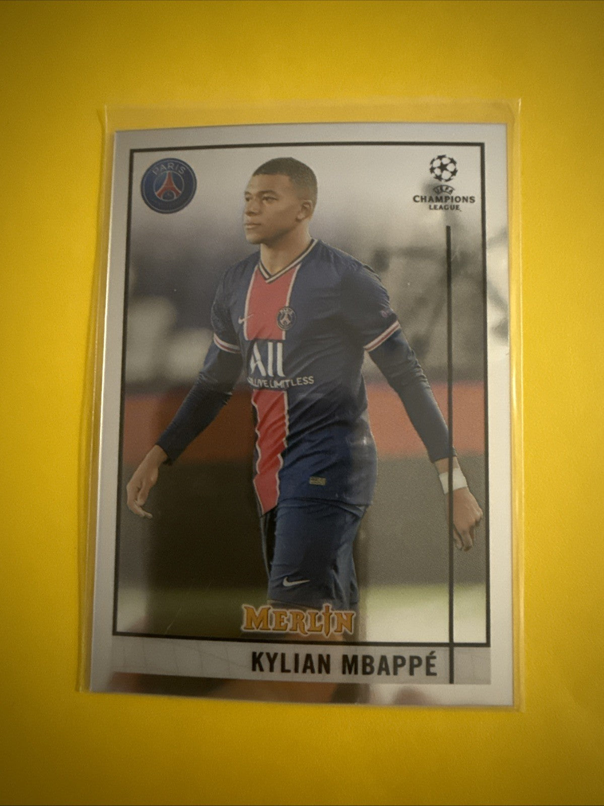Kylian Mbappé 2021 Topps Chrome Merlin Soccer Card - front