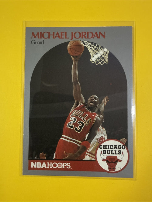 1990-91 NBA Hoops - Michael Jordan Card No.65 - front