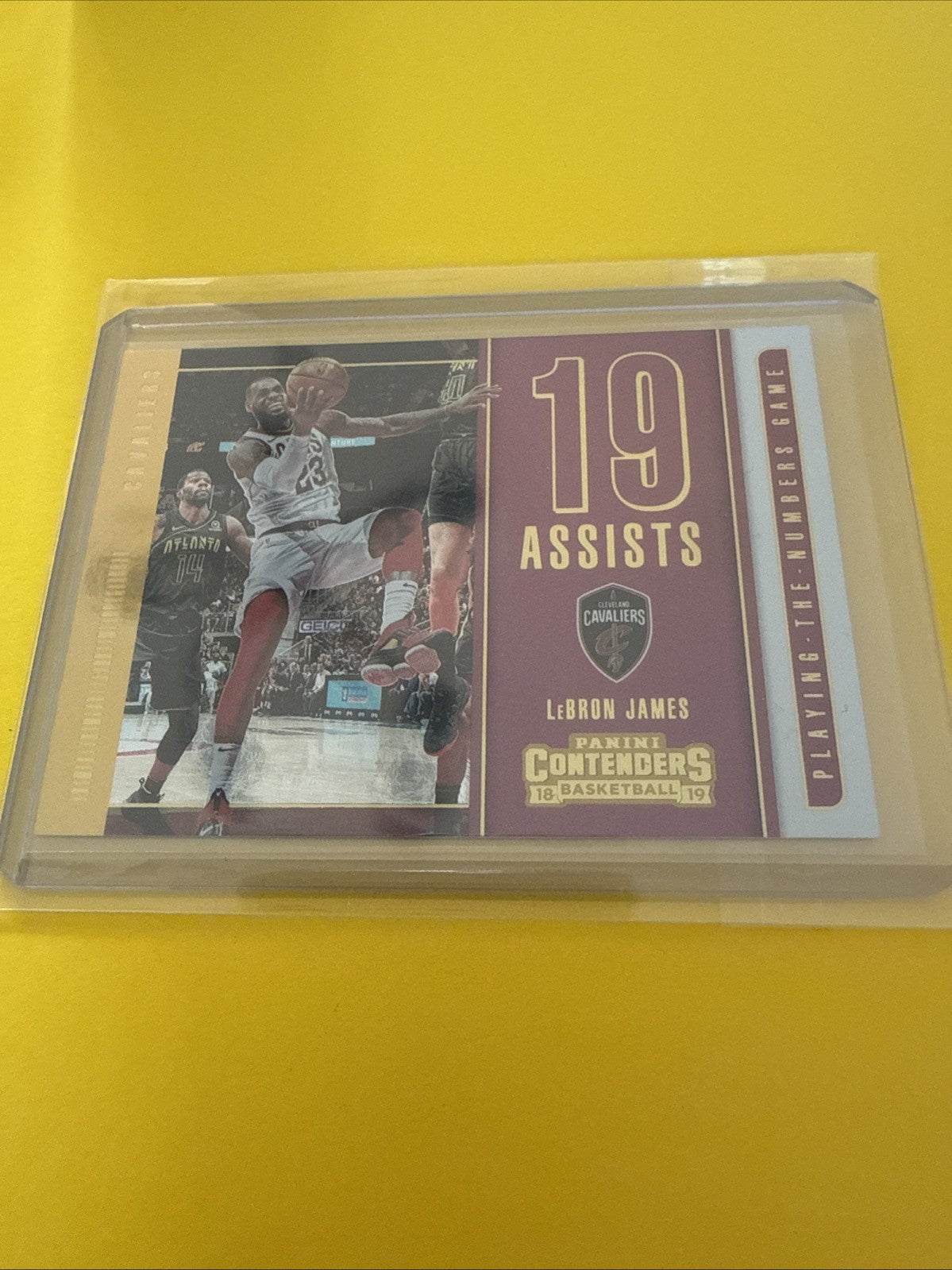 LeBron James 2018/19 Card - front
