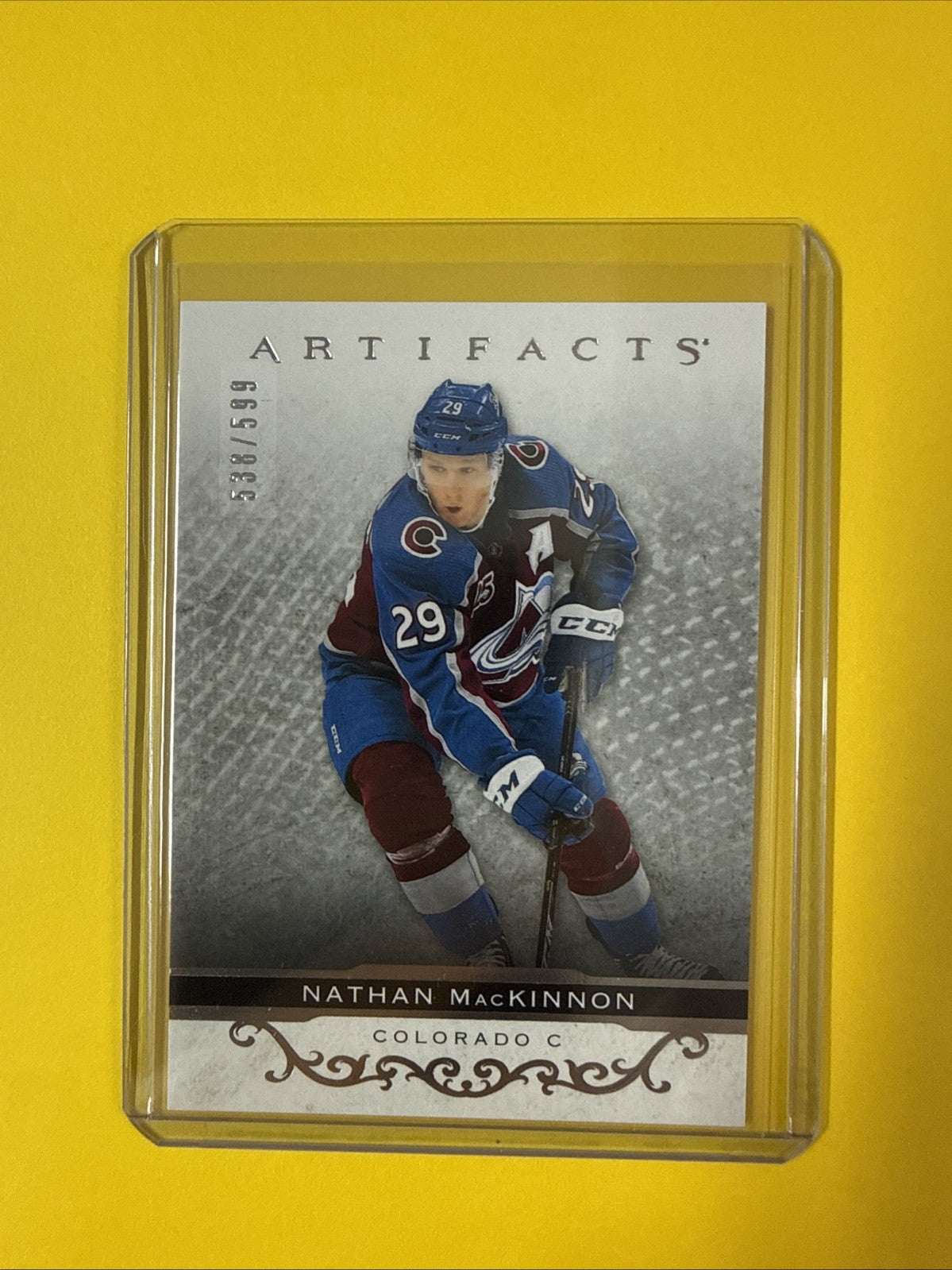 Nathan MacKinnon 2021/22 Artifacts 538/599 Card - front