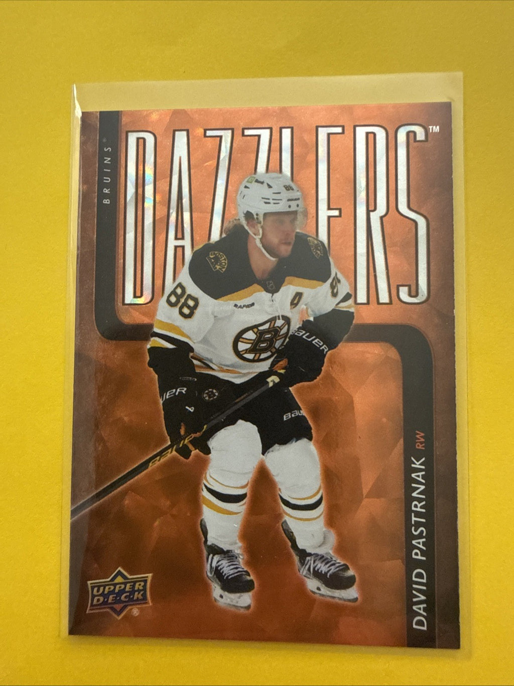 David Pastrnak 2025/26 UD Dazzlers Orange Card - front