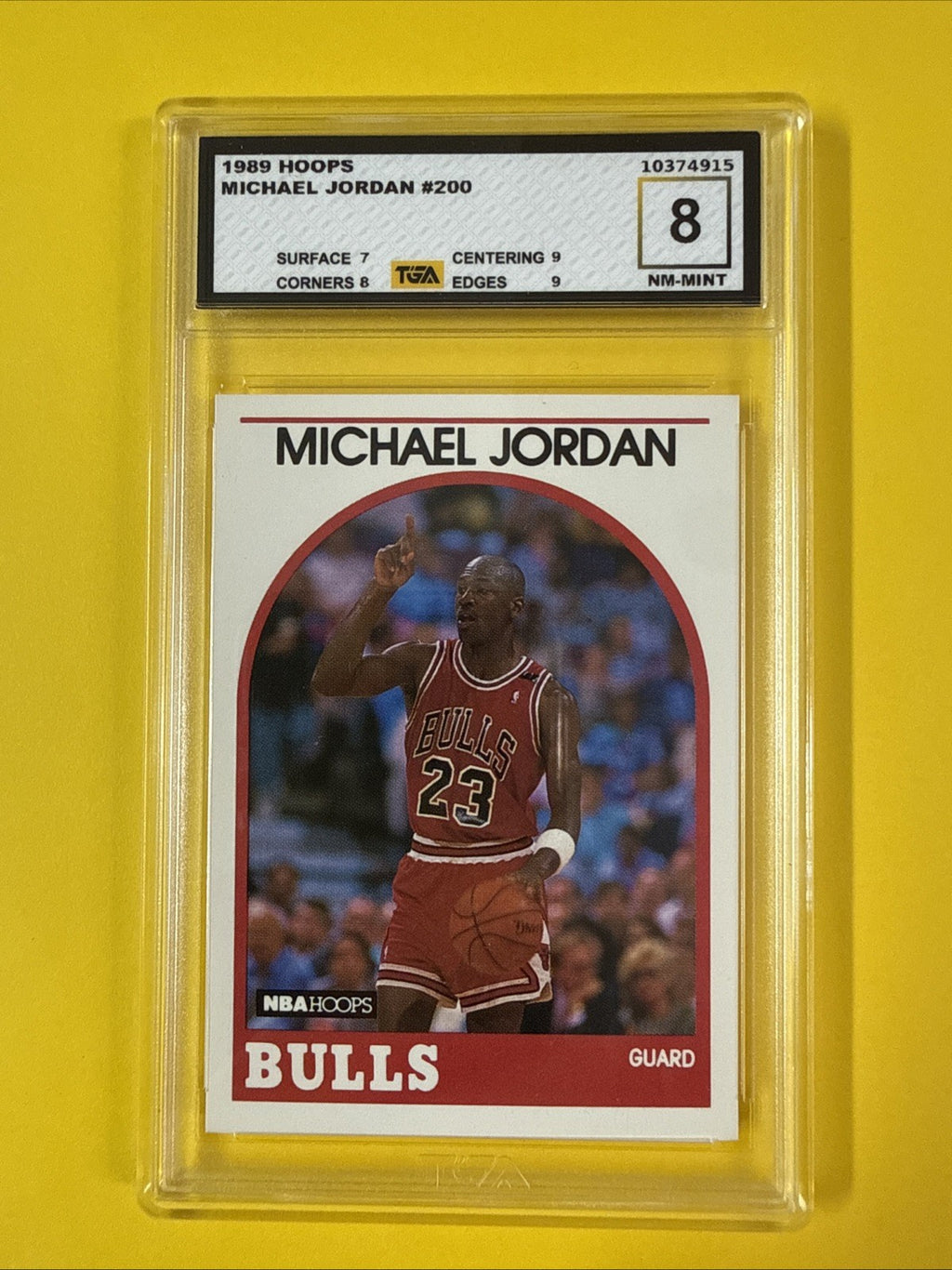 Michael Jordan 1989 NBA Hoops Card Graded 8 - front