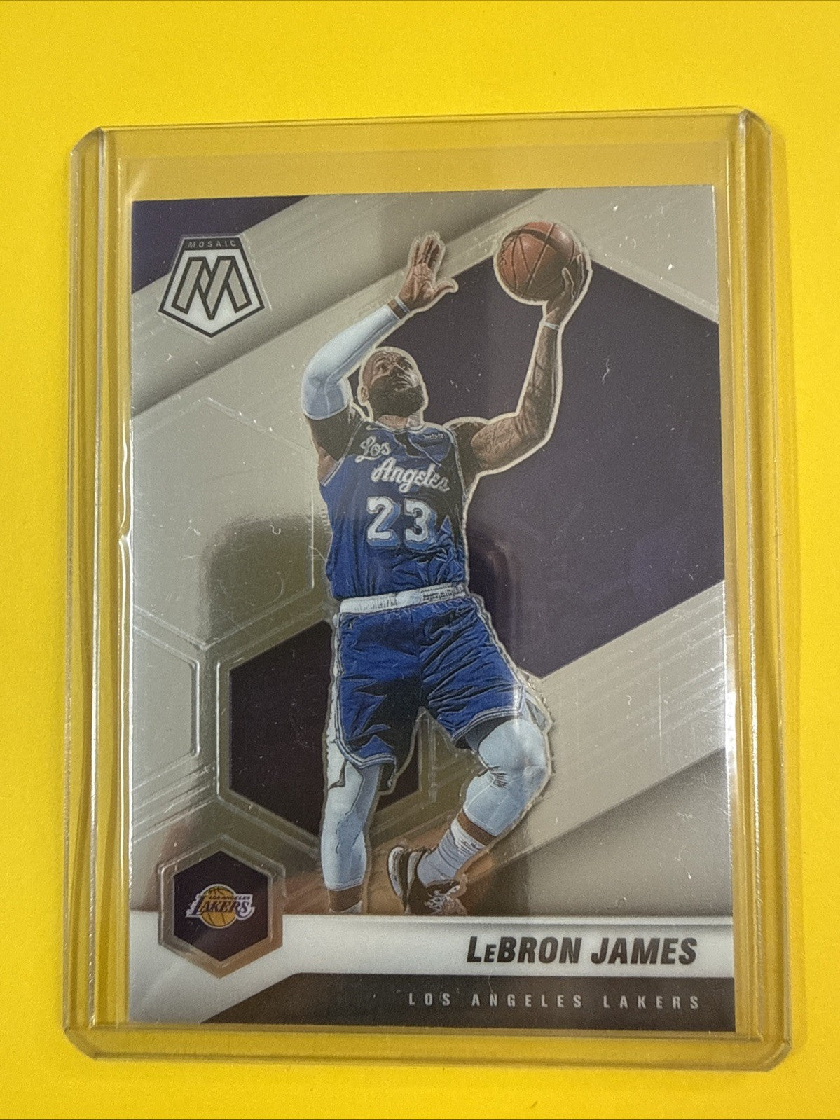 LeBron James 2020/21 NBA Card - front