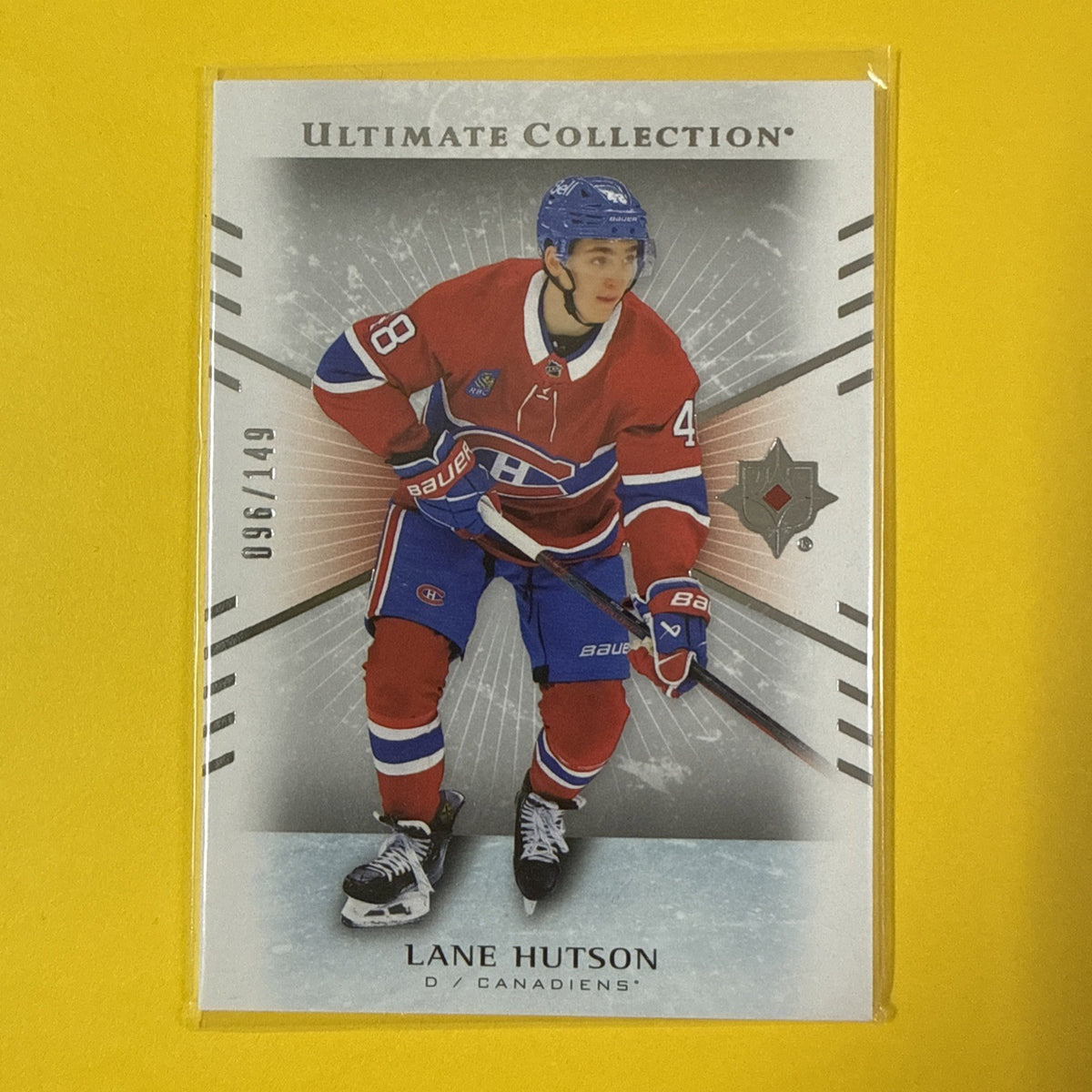 Ultimate Collection Hockey 2025/26 Lane Hutson Card /149 - front