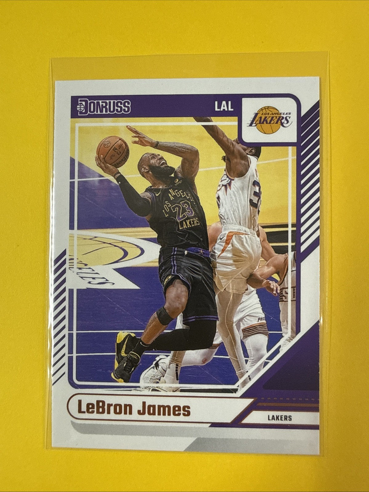 LeBron James 2024/25 Card - front