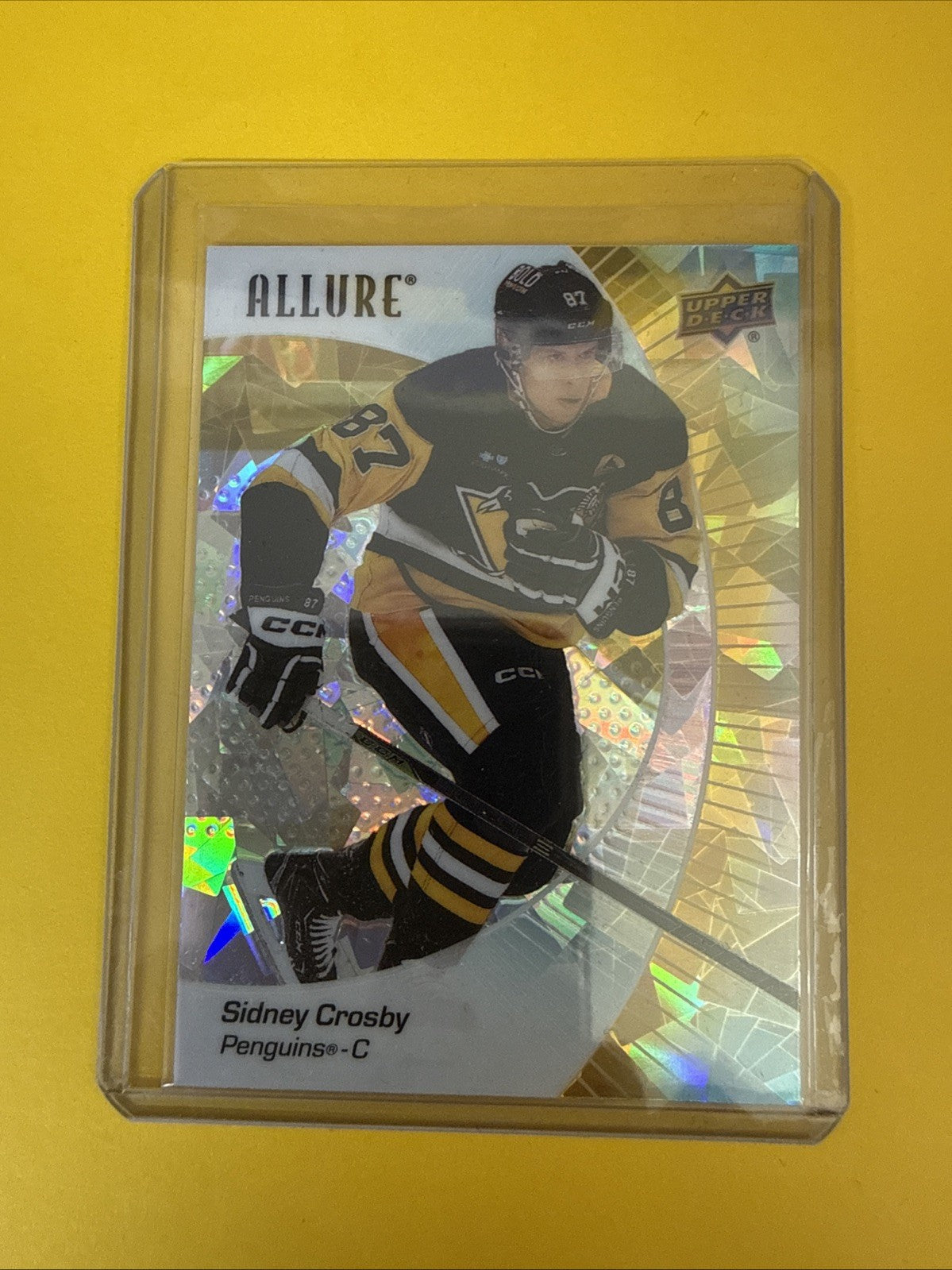 Sidney Crosby 2023/24 Allure Yellow Taxi Card - front