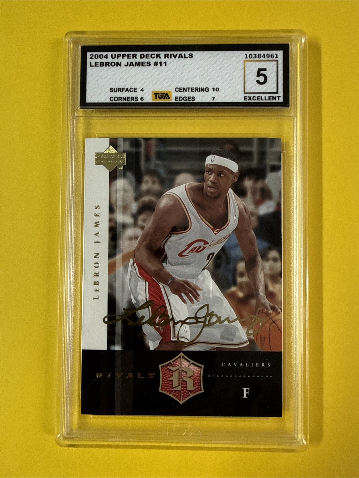 LeBron James 2004 UD Rivals Gold Autograph Facsimile Card Graded 5 - front