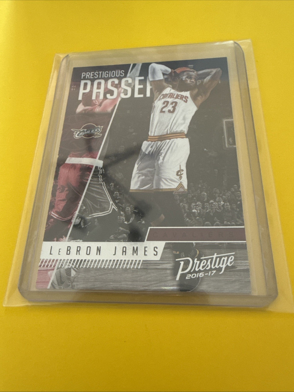 LeBron James 2016/17 Card - front