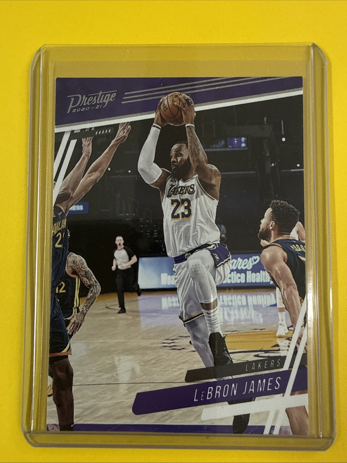 LeBron James 2020/21 NBA Card - front