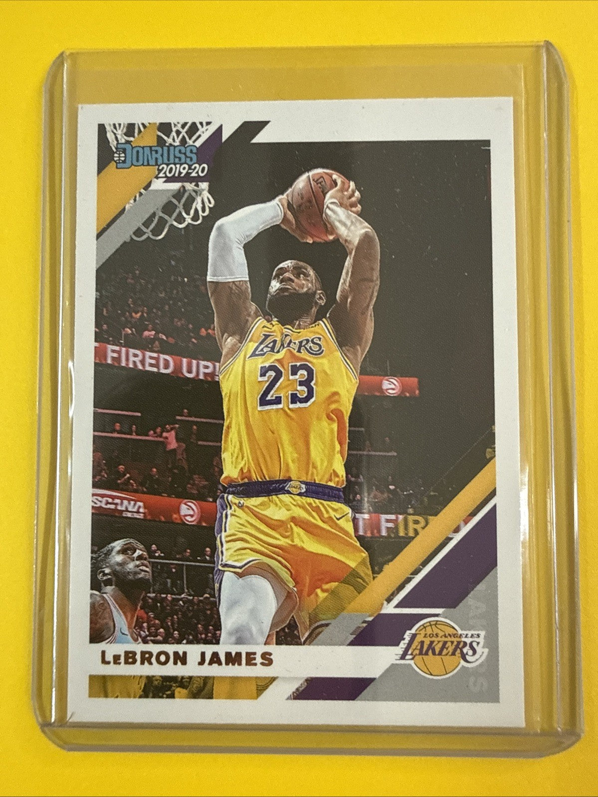LeBron James 2019/20 NBA Card - front