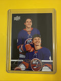 Matthew Schaefer 2025/26 UD Young Guns Teammates Rookie Card - front