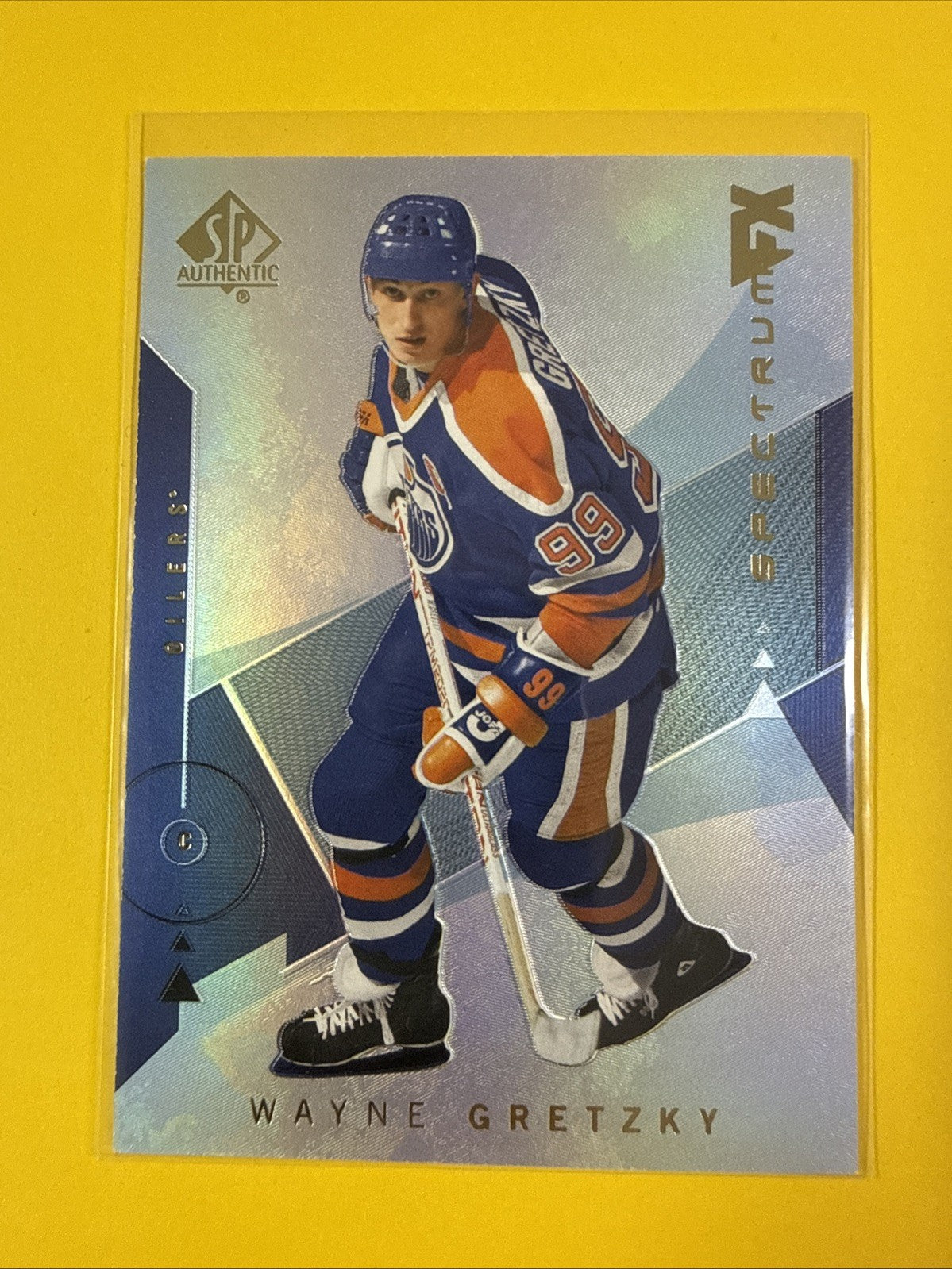 Wayne Gretzky 2018-19 SP Authentic Spectrum FX Card - front