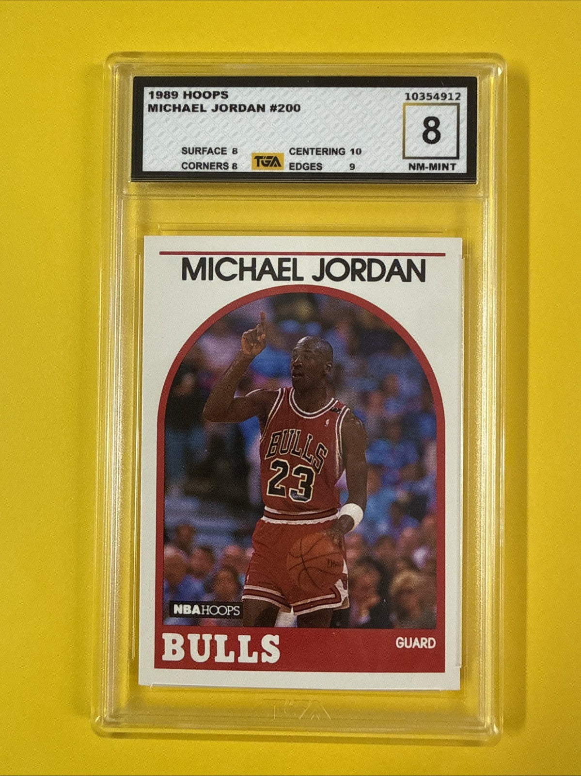 Michael Jordan 1989 NBA Hoops Card Graded 8 - front
