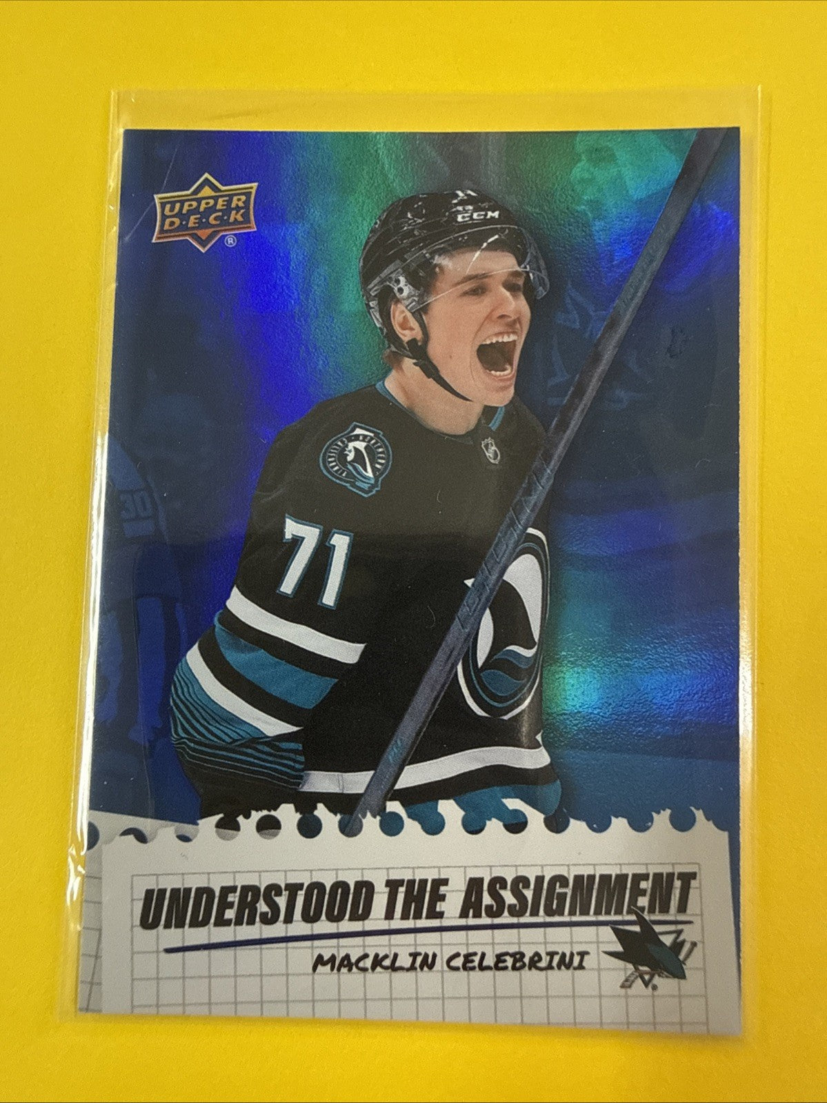 Macklin Celebrini 2025/26 UD Extended Series Understood the Assignment Card - front