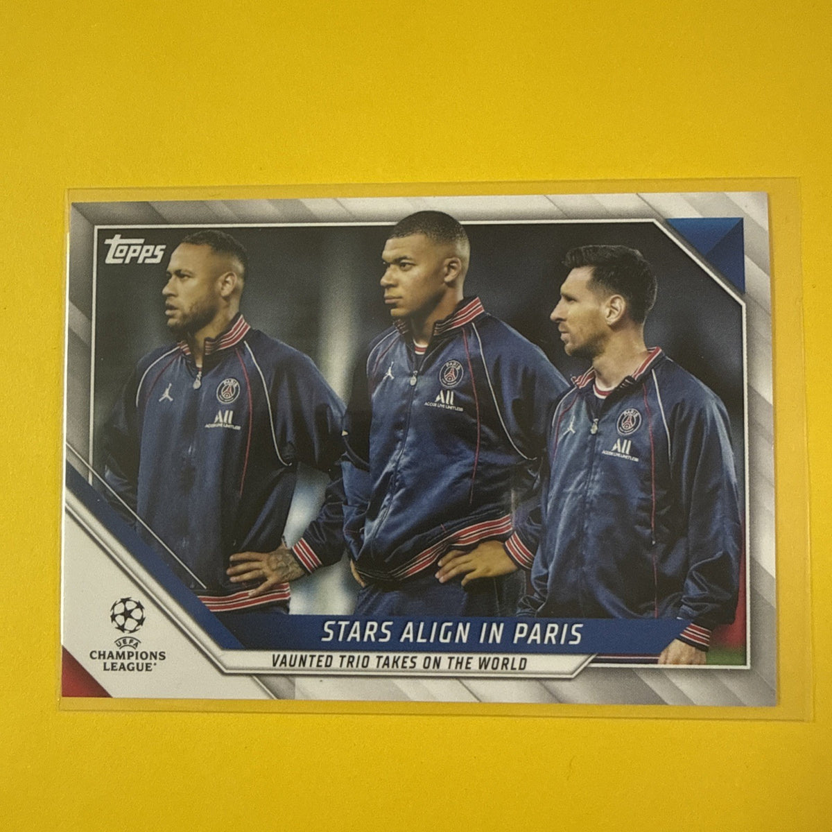 Lionel Messi 2021/22 Topps Stars Align in Paris Card - front