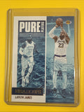 LeBron James 2021/22 NBA Hoops Card - front
