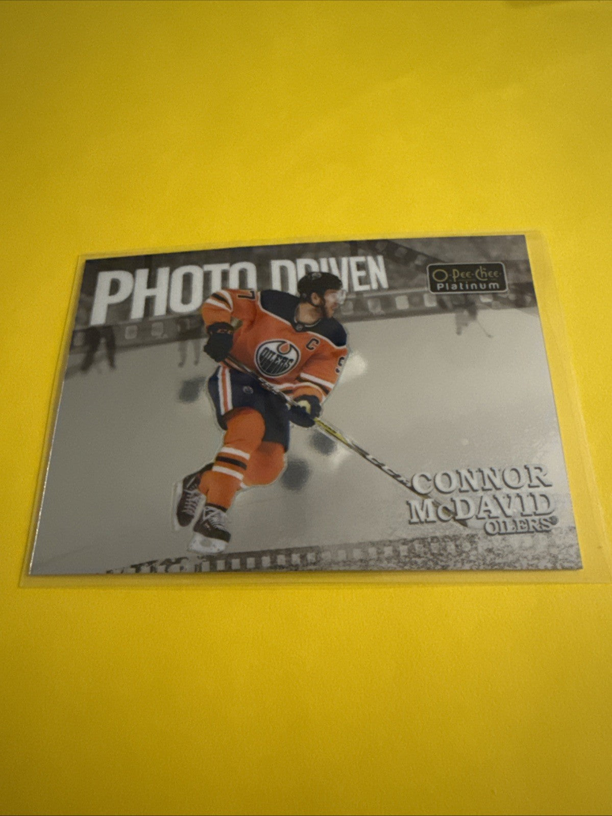 Connor McDavid 2022/23 Hockey Card - front